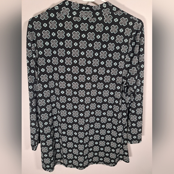 Jones New York Geometric Sheer Button Up - Picture 4 of 5